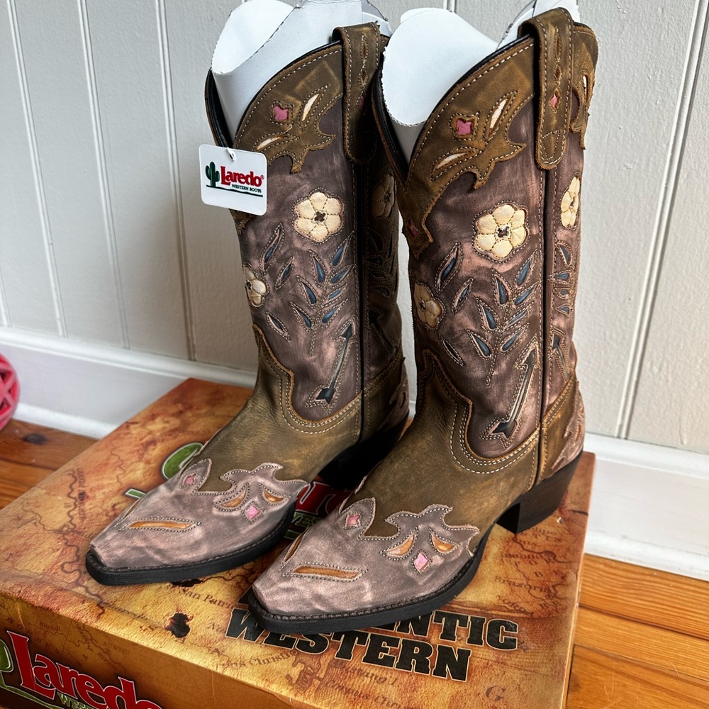 Women’s Laredo Cowboy Boots